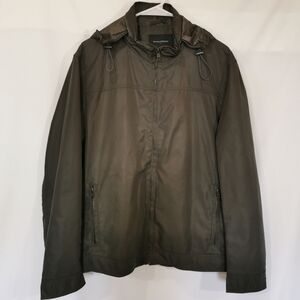 Men's Banana Republic Factory Lightweight Nylon Water Resistant in Grey - Sz M